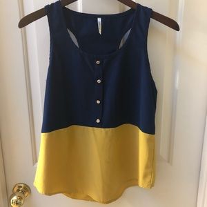 Sleeveless blouse